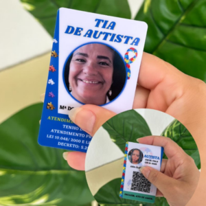 Crachá Tia Atípica Com Qr Code